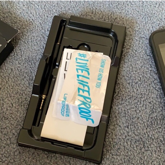 LifeProof FRĒ iPhone 6 Plus/6s Plus Phone Case - Picture 5 of 5